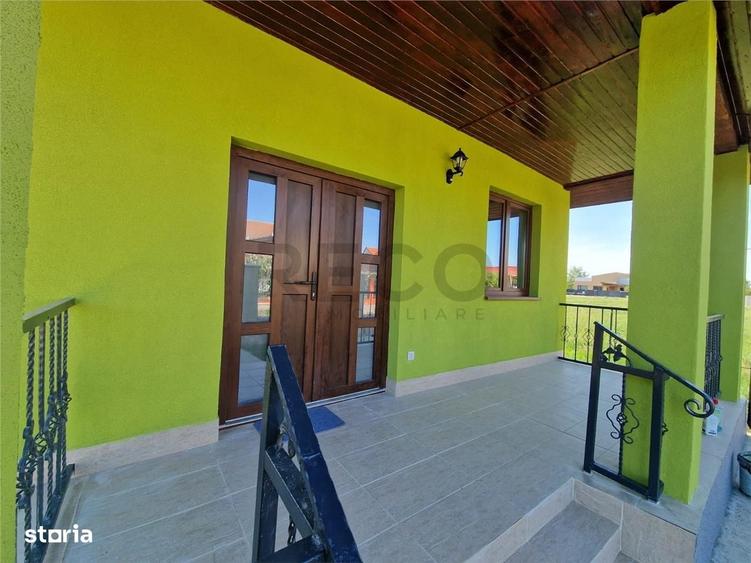 Casă cu 3 camere cu Teren 350 Mp în Borș