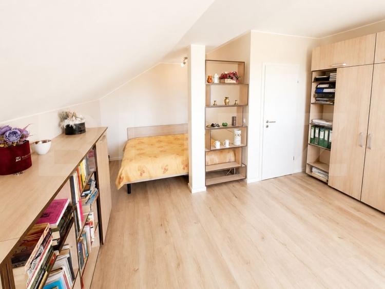 Casă individuală cu 5 camere cu Teren 340 Mp în Sălicea