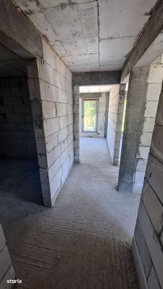 Casă cu 4 camere în Tutana
