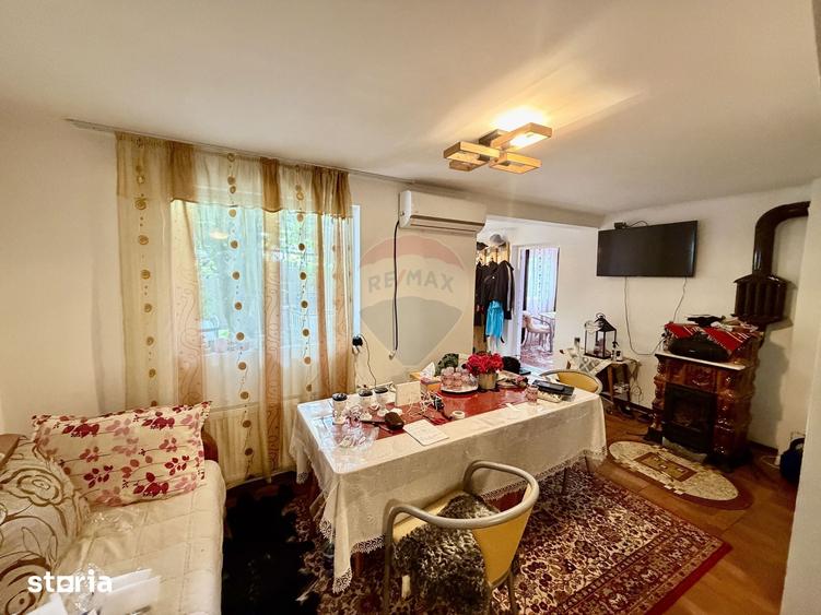 Casă cu 5 camere cu Teren 3344 Mp în Țifești