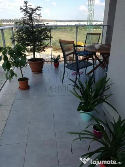 Apartament cu 2 camere semidecomandat în Lipovei