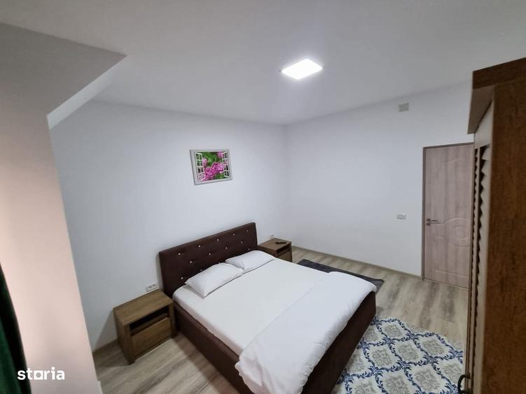 Spațiu comercial, de 2,416 mp, în Central