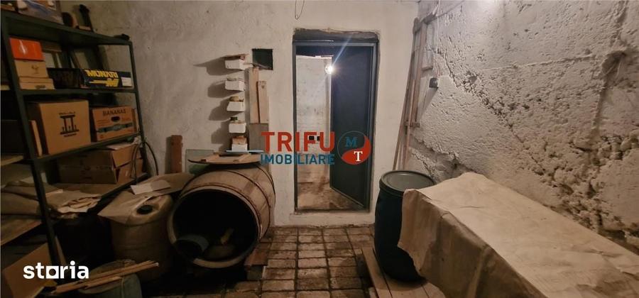 Apartament cu 3 camere decomandat în Lipoveni