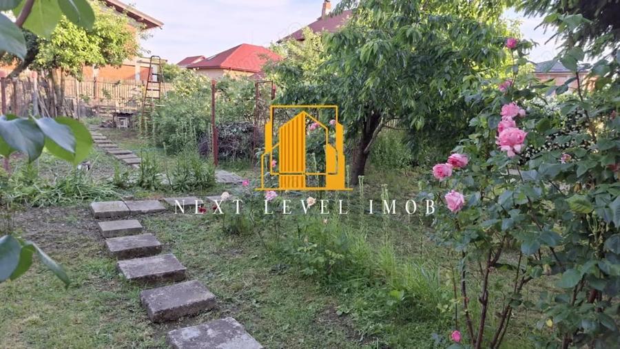 Casă cu 4 camere cu Teren 1000 Mp în Central