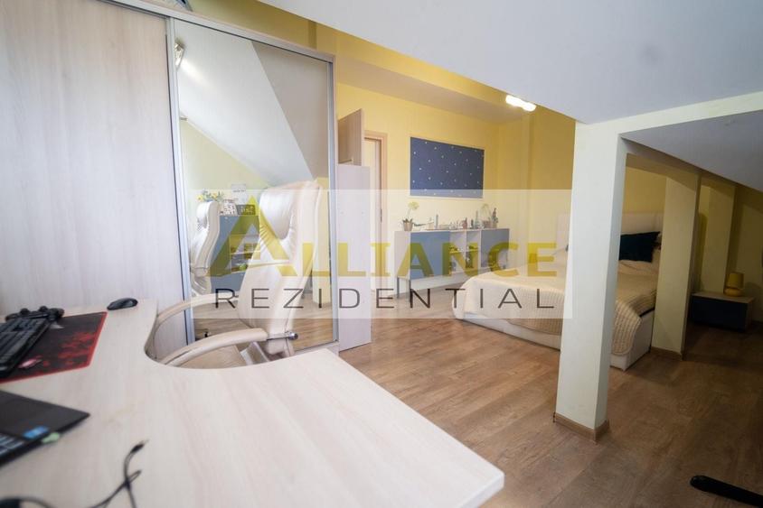 Casă individuală cu 4 camere cu Canalizare în Central