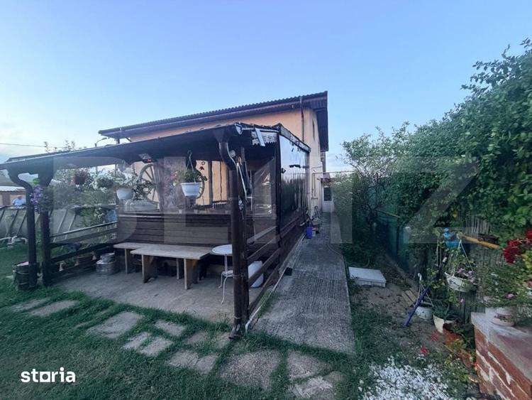 Casă cu 4 camere cu Teren 484 Mp în Popoveni