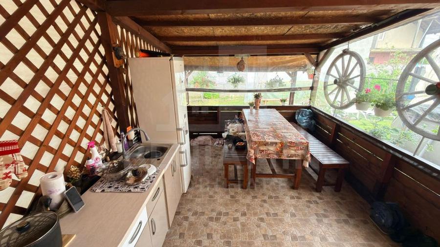 Casă cu 4 camere cu Teren 484 Mp în Popoveni