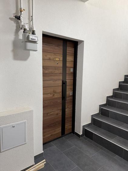 Apartament cu 2 camere decomandat în Florești