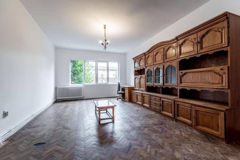 Apartament cu 3 camere circular în Central