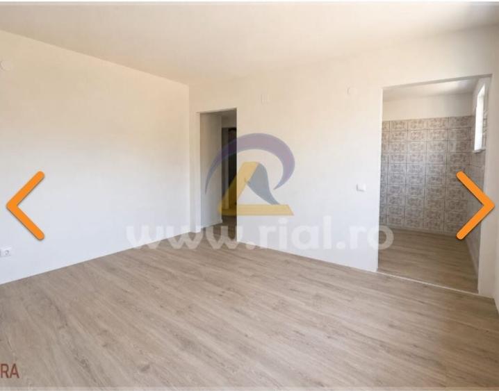 Apartament cu 3 camere semidecomandat în Central
