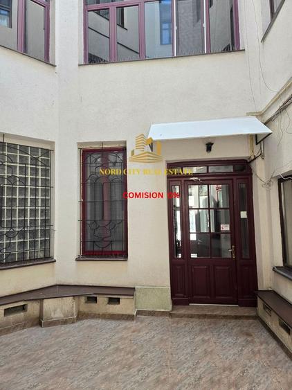 Apartament cu 3 camere în Regina Elisabeta