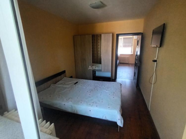 Inchiriez apartament