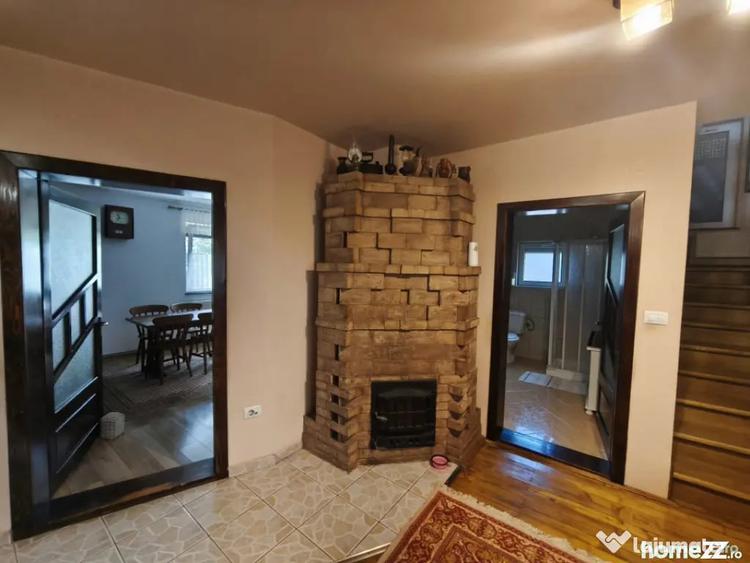 Casă cu 5 camere cu Teren 1500 Mp în Central