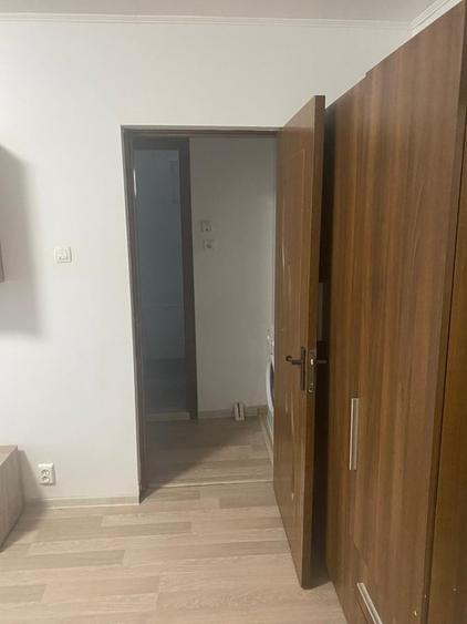 Apartament cu 2 camere decomandat în Socului