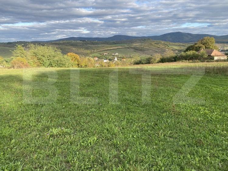 Teren Construcții intravilan de 1350 mp, în Aghireș