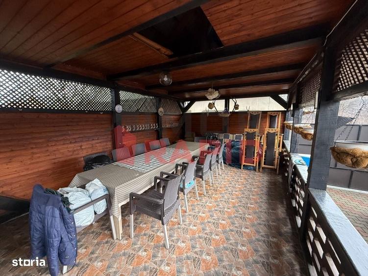 Casă cu 4 camere cu Teren 2650 Mp în Dumitra