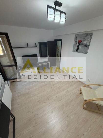 Apartament cu 2 camere decomandat, mobilat în Central