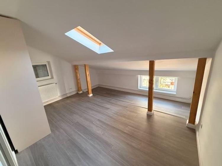 Apartament cu 6 camere decomandat, mobilat în Clucerului