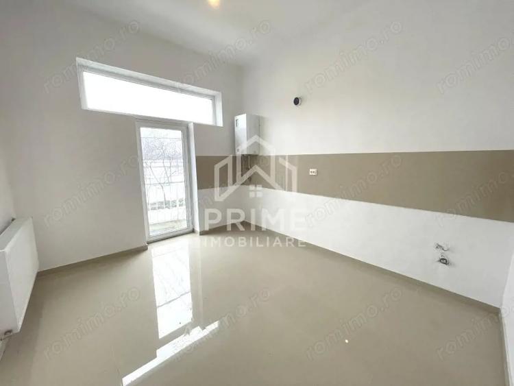 Spațiu comercial, de 60 mp, în Pianu