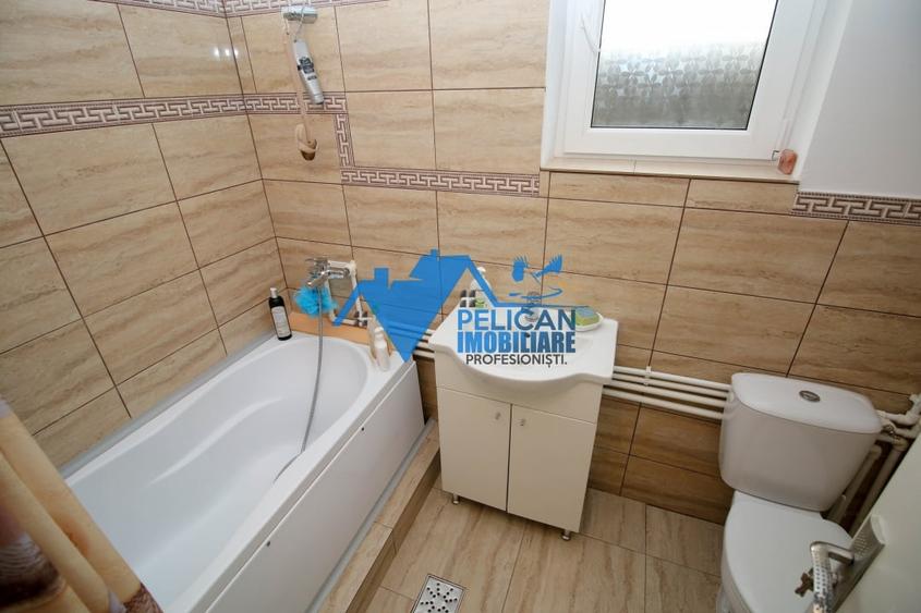 Casă individuală cu 6 camere cu Canalizare în Frecăței