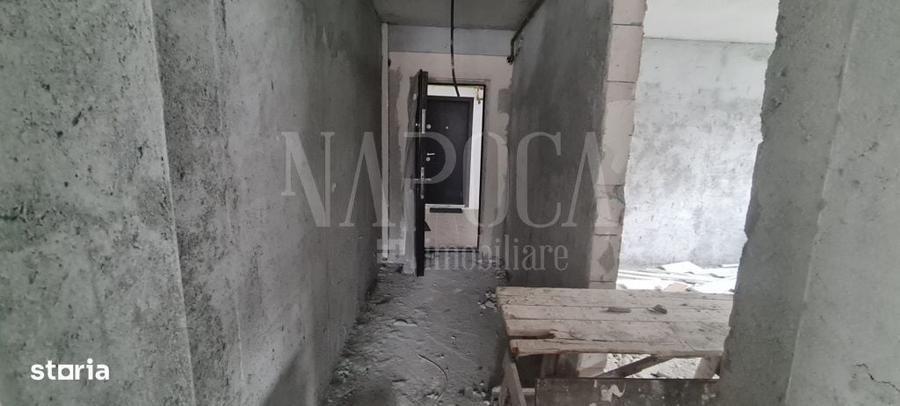 Apartament cu 3 camere semidecomandat în Florești