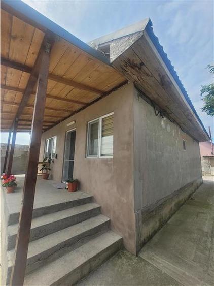 Casa in Stare Excelenta si Teren 230 mp, Lumina - 2