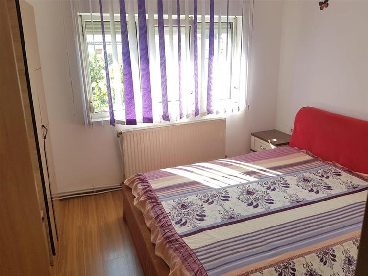 Apartament cu 2 camere decomandat în Radu Negru