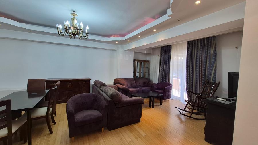 Apartament cu 3 camere decomandat în Unirii