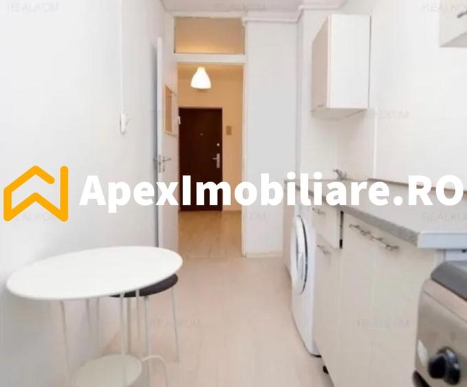 Garsonieră decomandată, mobilată în Vitan