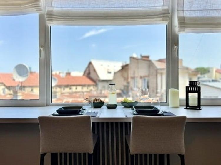 Apartament cu 2 camere semidecomandat, mobilat în Cișmigiu