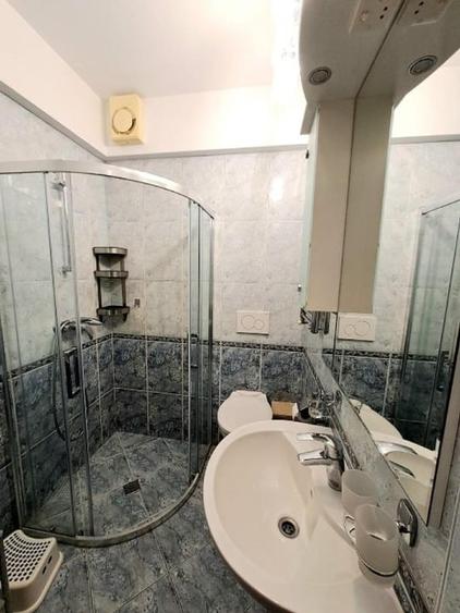 Apartament cu 2 camere decomandat, mobilat în Calea Victoriei