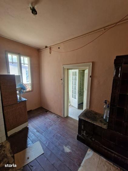 Casă cu 4 camere cu Teren 413 Mp în Tineretului