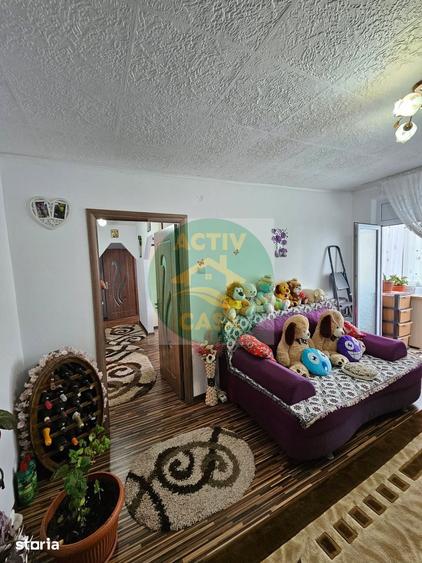 DEVANZARE Apartament cu 3camere decomandate - 2