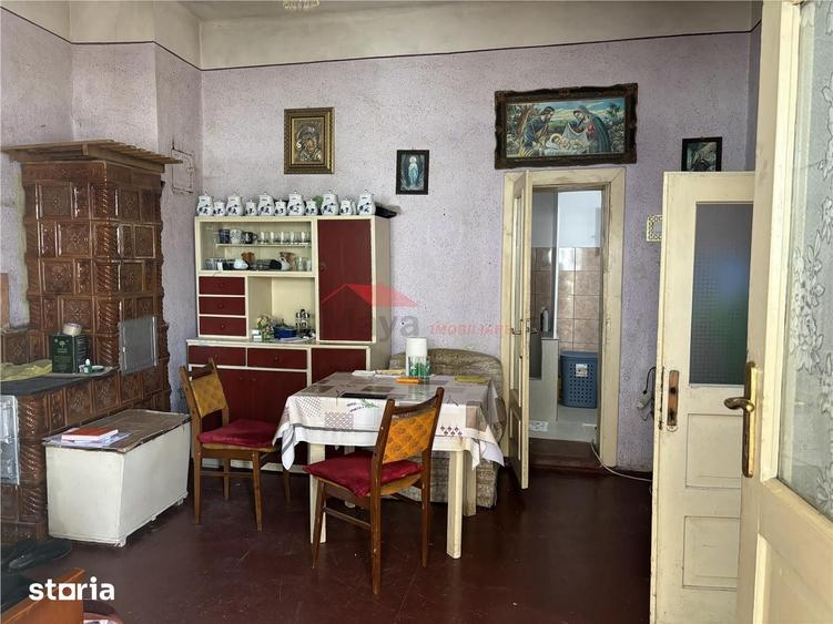 Casă cu 5 camere cu Teren 520 Mp în Central