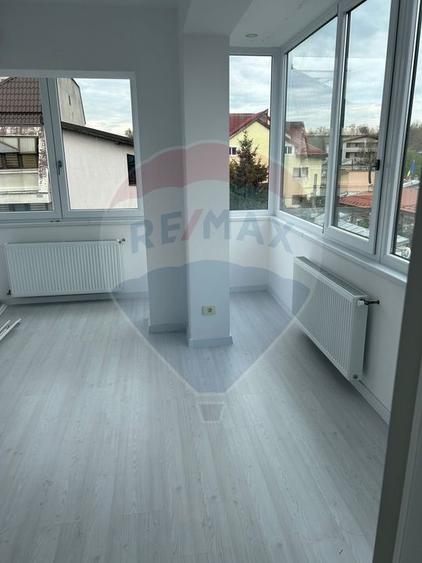 Apartament cu 2 camere semidecomandat în Bucureștii Noi