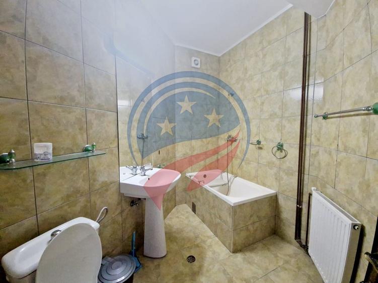 Hotel/Pensiune, de 713 mp, în Eșelnița