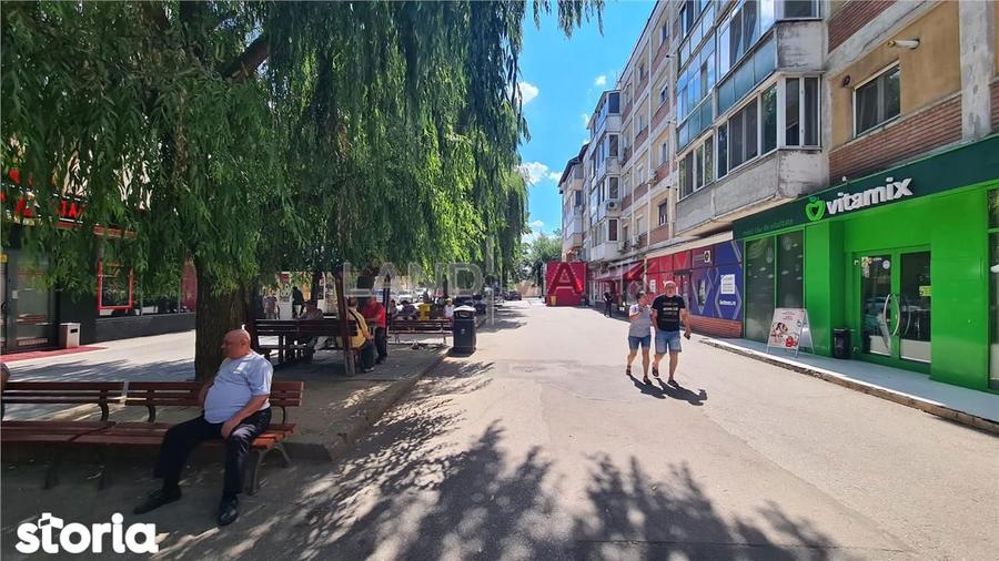 Spațiu comercial, de 98 mp, în Dâmbovița