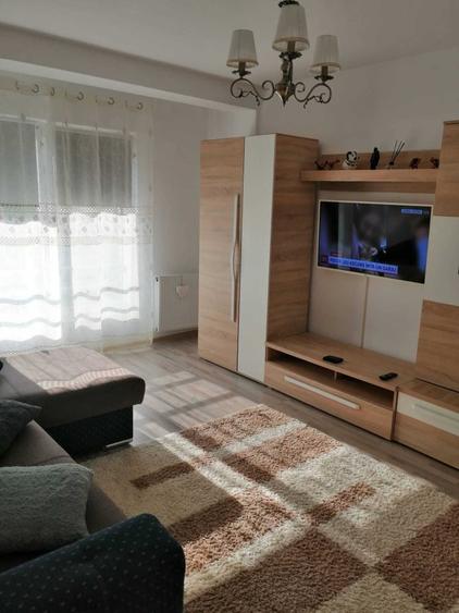 Apartament cu 2 camere decomandat în Vișan