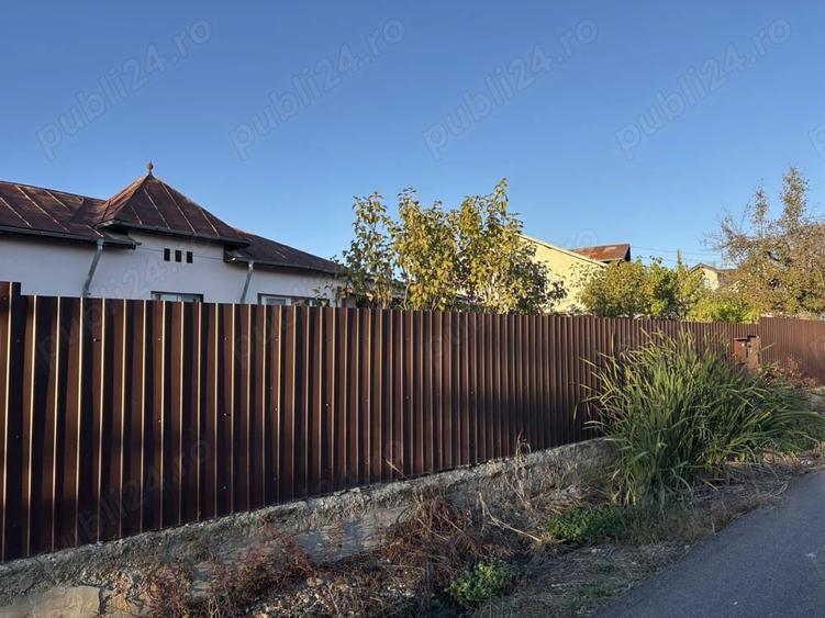 Casă cu 4 camere cu Teren 940 Mp în Răzvad