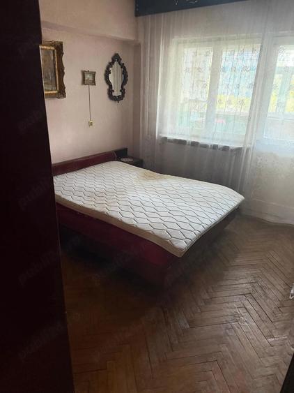 Apartament cu 4 camere decomandat în Exterior Vest