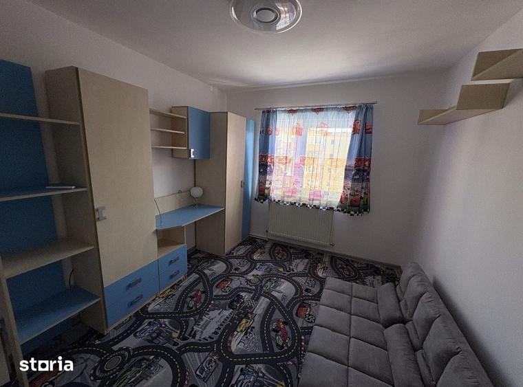 Apartament cu 4 camere în Asău