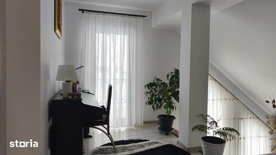 Casă cu 3 camere cu Teren 569 Mp în Central