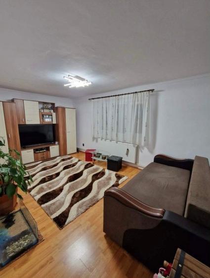 Vând apartament  - 5