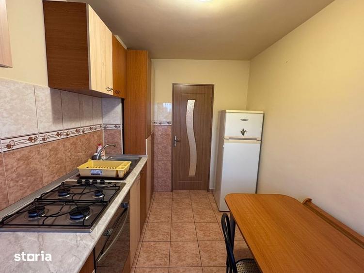 Apartament cu 2 camere semidecomandat, mobilat în Girocului