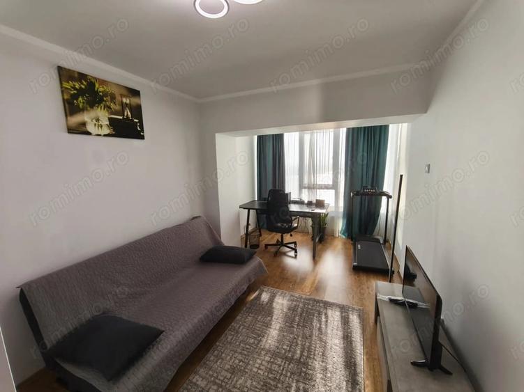 Apartament cu 3 camere decomandat în Faleză