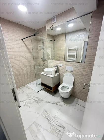 Apartament cu 3 camere decomandat în Tractorul