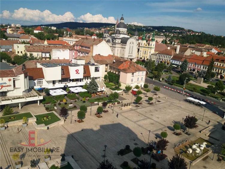 Apartament cu 2 camere decomandat, mobilat în Ultracentral