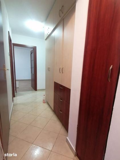 Apartament cu 2 camere decomandat în Obor