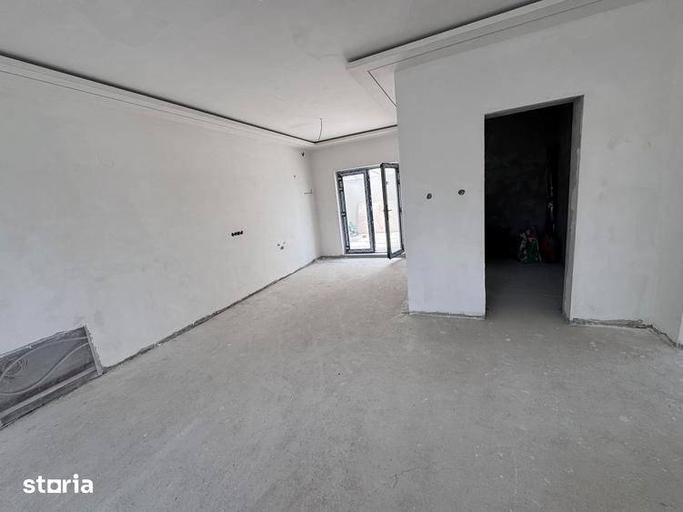 Casă cu 3 camere cu Teren 295 Mp în Cristian