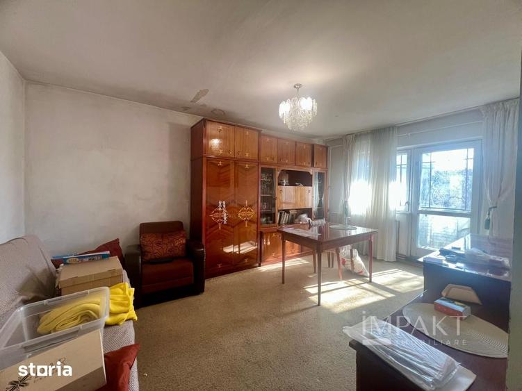 Apartament cu 3 camere decomandat în Zorilor